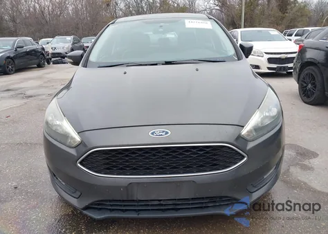 2016 Ford Focus Se z USA, uszkodzony, nr VIN 1FADP3F23GL275187